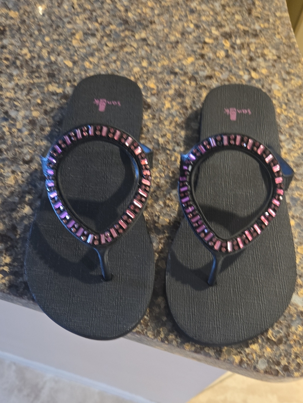 Sanuk Black Thong Sandals with Pink Gem Circle Accent